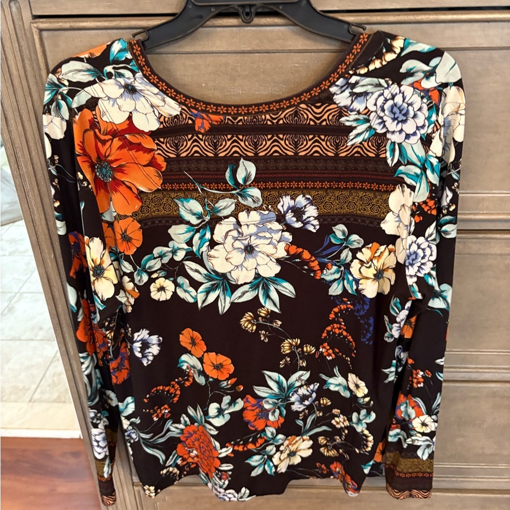Johnny Was Floral Long Sleeve Top - Picture 3 of 3